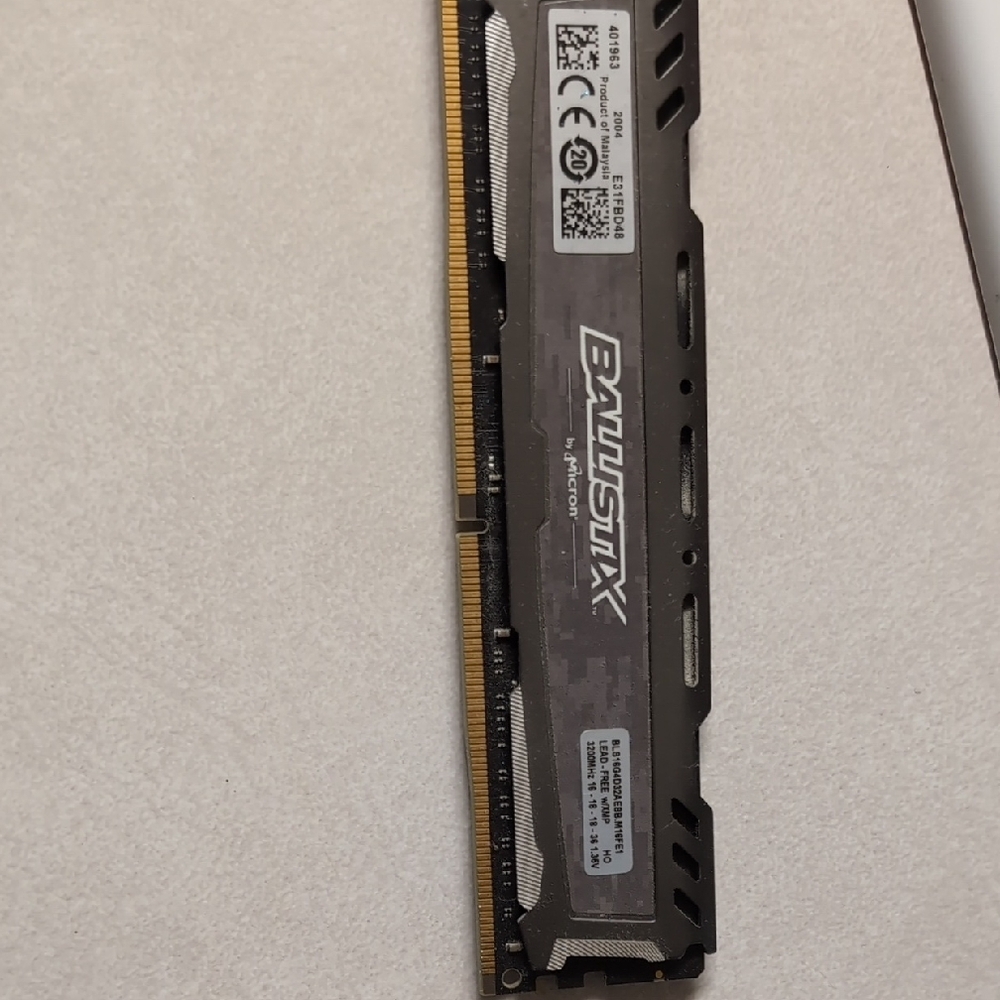 Two 16G BALLISTIX By Micron RAM 3200MHz - Picture 2 of 4
